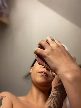 baby lizy online show from 05/27/26, 11:01