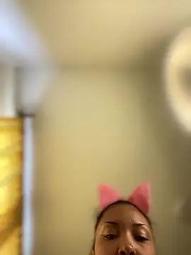 baby lizy online show from 04/05/26, 08:26