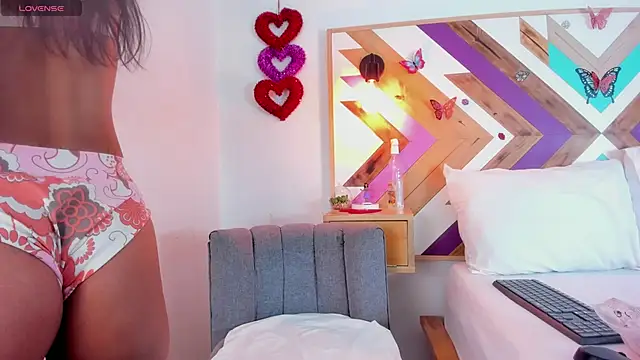 Katia Wilson online show from 03/25/26, 07:46