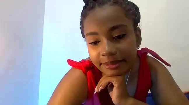 Snapshot of Behla_rouseh chatting on 03/05/25, 01:42 Behla rouseh online show from 03/05/25, 01:42