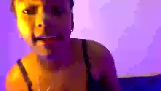 Snapshot of Behla_rouseh chatting on 03/16/25, 06:34 Behla rouseh online show from 03/16/25, 06:34