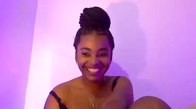 Snapshot of Behla_rouseh chatting on 03/16/25, 09:37 Behla rouseh online show from 03/16/25, 09:37