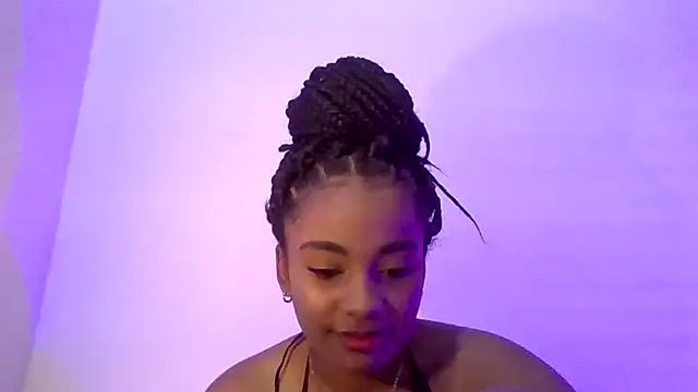 Snapshot of Behla_rouseh chatting on 03/18/25, 11:09 Behla rouseh online show from 03/18/25, 11:09