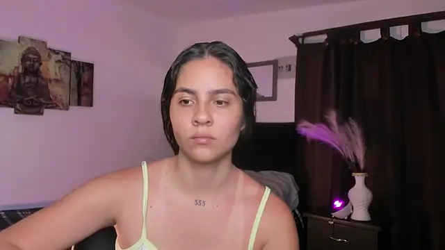 Snapshot of alisa_jhons1 chatting on 10/21/25, 01:38 alisa jhons1 online show from 10/21/25, 01:38