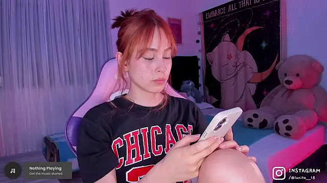 Snapshot of alice_guerin_ chatting on 10/03/25, 02:26 alice guerin online show from 10/03/25, 02:26