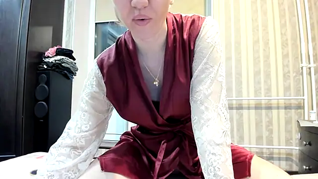 Cookiecutey online show from 04/15/26, 07:51