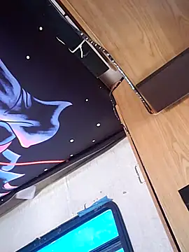 LargeDominoes online show from 03/24/26, 06:08