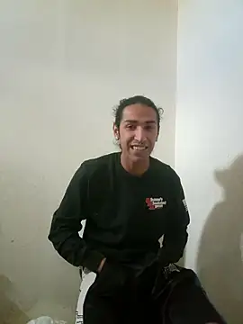 LargeDominoes online show from 04/13/26, 04:33