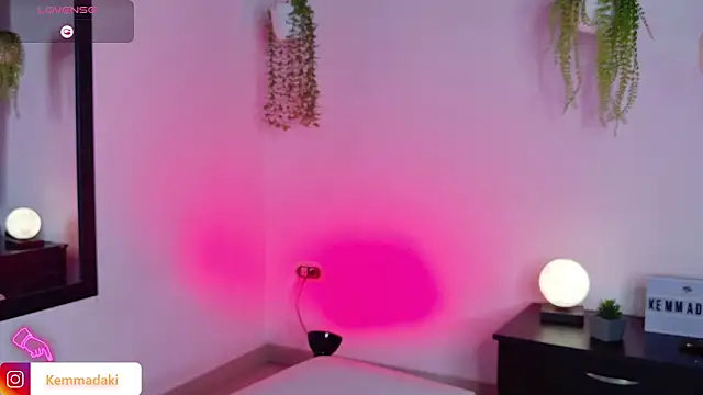 kemmadakii online show from 11/12/25, 08:56