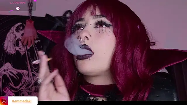 kemmadakii online show from 10/30/25, 08:06