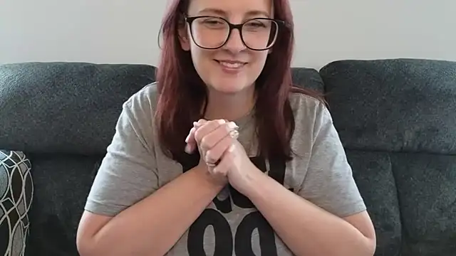 TheBustyHouseWife online show from 12/05/25, 05:33