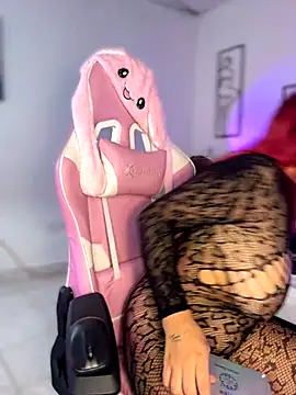 ashlyrey-1 online show from 10/15/25, 09:23