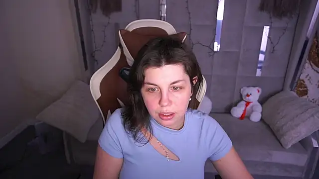 MirandaWong online show from 02/06/26, 06:42