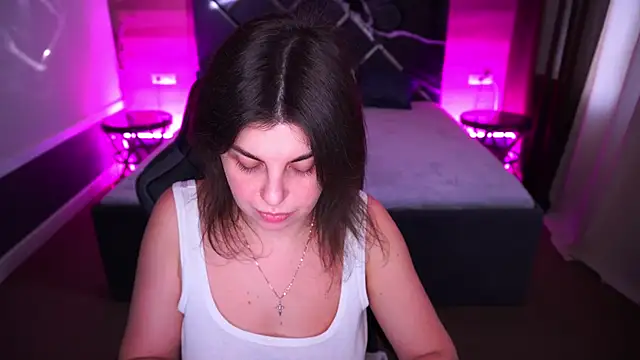 MirandaWong online show from 11/13/25, 06:50