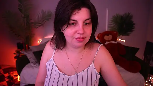 MirandaWong online show from 04/10/26, 05:47