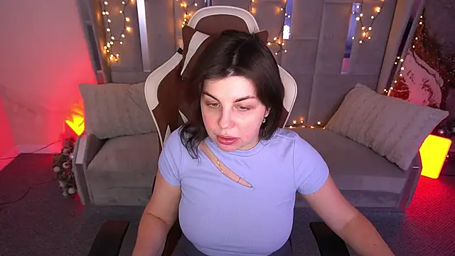 MirandaWong online show from 02/11/26, 06:46