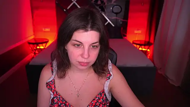 MirandaWong online show from 10/24/25, 05:17