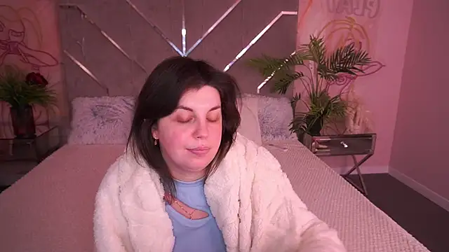 MirandaWong online show from 02/03/26, 06:22