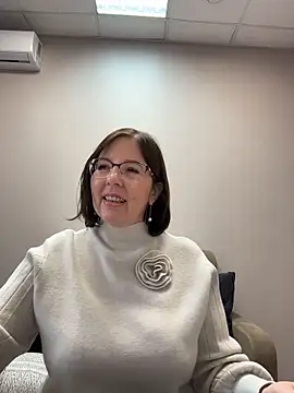 Snapshot of B_Bonya_m chatting on 10/11/25, 04:57 B Bonya m online show from 10/11/25, 04:57