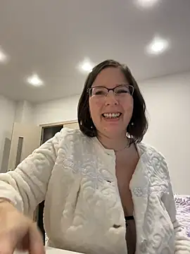 B Bonya m online show from 11/12/25, 04:16