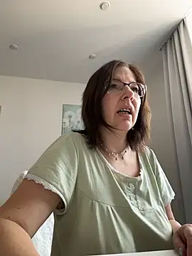 B Bonya m online show from 04/03/26, 03:57