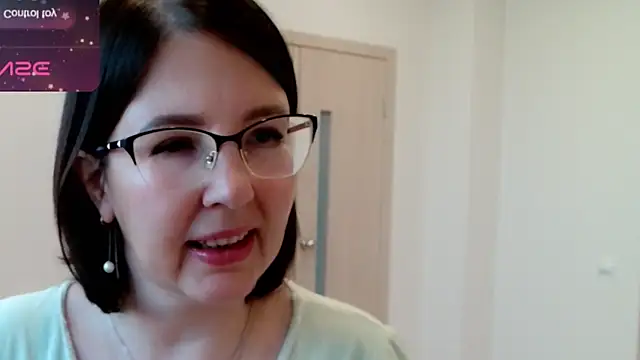 Snapshot of B_Bonya_m chatting on 10/16/25, 04:21 B Bonya m online show from 10/16/25, 04:21