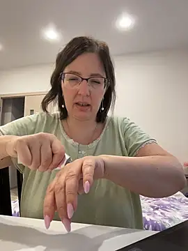 B Bonya m online show from 11/06/25, 04:27