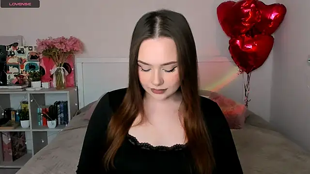 LittleKiitten online show from 05/29/26, 02:56