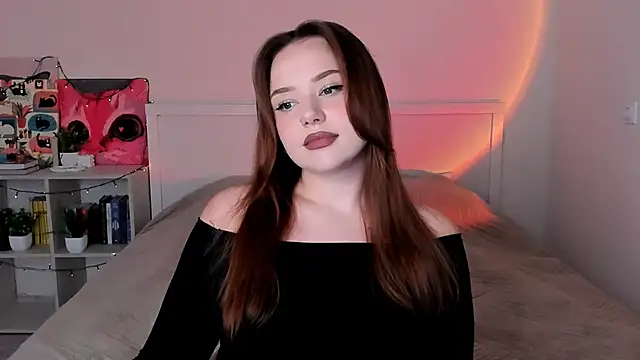 LittleKiitten online show from 10/18/25, 01:24