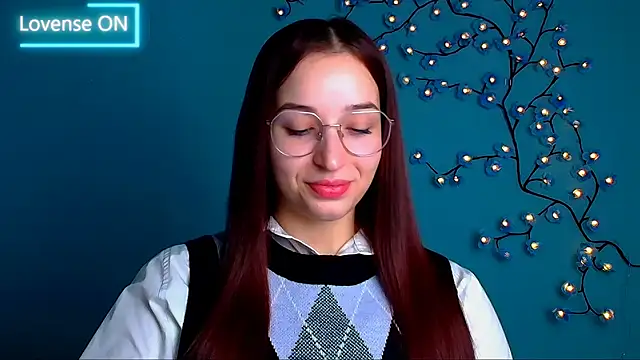 Jessie Kisss online show from 10/18/25, 05:20