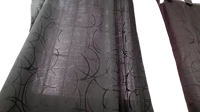 Snapshot of Kitten_Hot_ chatting on 11/29/25, 09:15 Kitten Hot online show from 11/29/25, 09:15