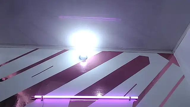 Snapshot of Kitten_Hot_ chatting on 12/02/25, 06:20 Kitten Hot online show from 12/02/25, 06:20