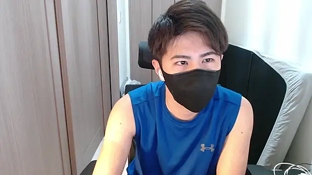 Snapshot of ryota_kkk chatting on 02/05/25, 01:33 ryota kkk online show from 02/05/25, 01:33