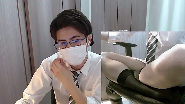 Snapshot of ryota_kkk chatting on 09/25/25, 02:12 ryota kkk online show from 09/25/25, 02:12