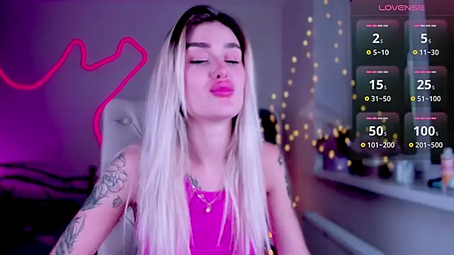 Snapshot of _Ravenaa chatting on 12/07/24, 01:24 Ravenaa online show from 12/07/24, 01:24