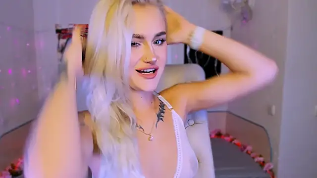  Ravenaa online show from 11/08/25, 02:42