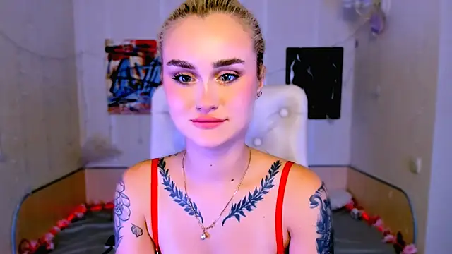  Ravenaa online show from 12/03/25, 04:17