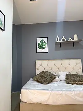 Snapshot of Soe_Lara chatting on 12/04/25, 11:20 Soe Lara online show from 12/04/25, 11:20