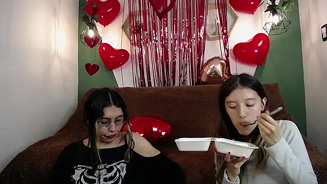 Snapshot of BRIAR_AND_BLAIR chatting on 02/17/25, 02:17 BRIAR AND BLAIR online show from 02/17/25, 02:17