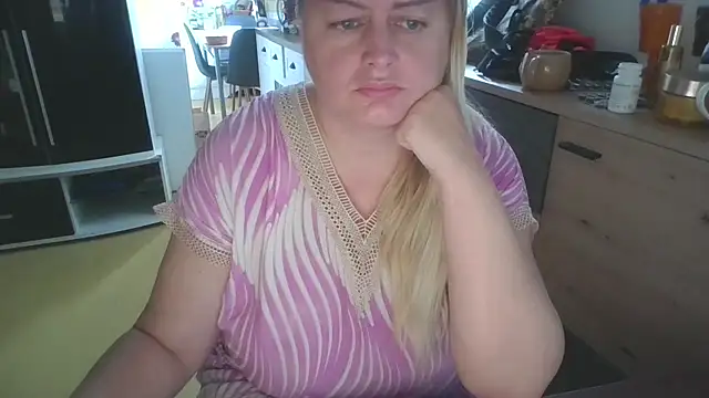 Meliss Official9 online show from 09/17/25, 05:42