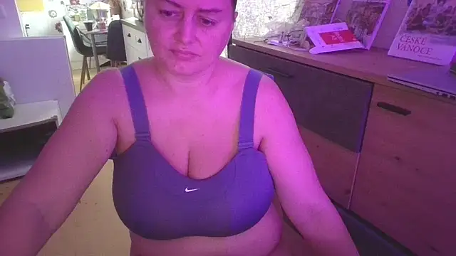 Meliss Official9 online show from 11/17/25, 12:20