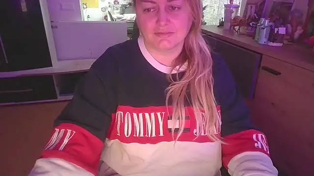 Meliss Official9 online show from 12/22/25, 09:20