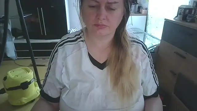 Meliss Official9 online show from 05/14/26, 05:04