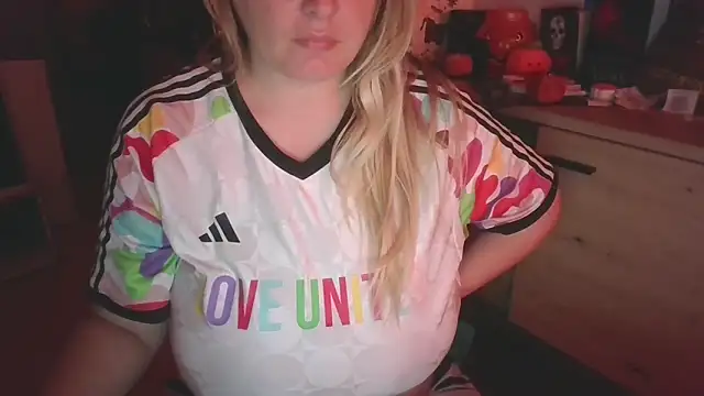 Meliss Official9 online show from 10/20/25, 08:20