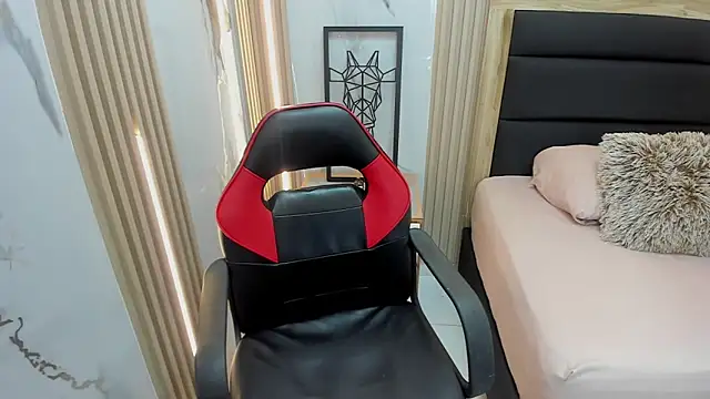 MAGNOLEROY online show from 04/08/26, 12:50