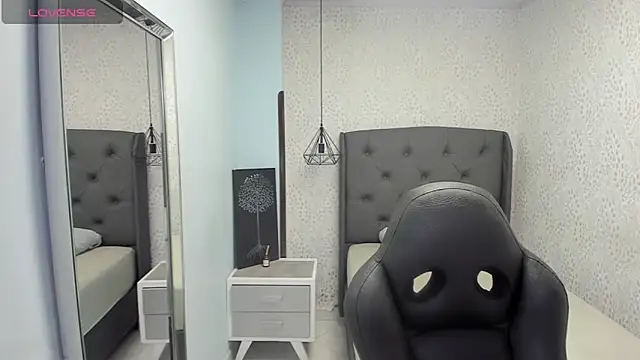 MAGNOLEROY online show from 11/27/25, 12:27