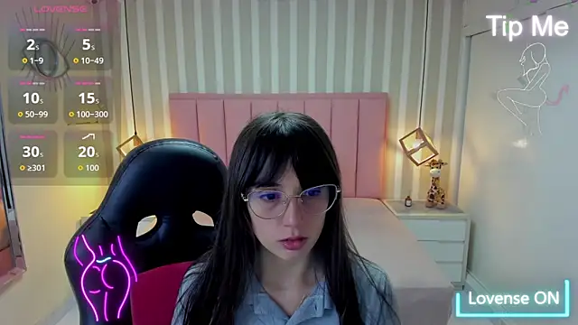 MAGNOLEROY online show from 12/01/25, 07:04