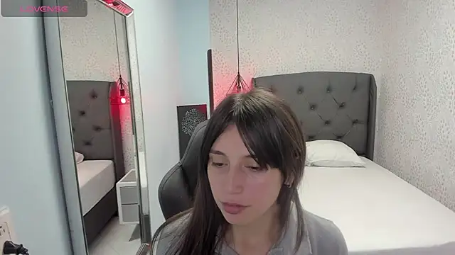 MAGNOLEROY online show from 11/28/25, 12:27