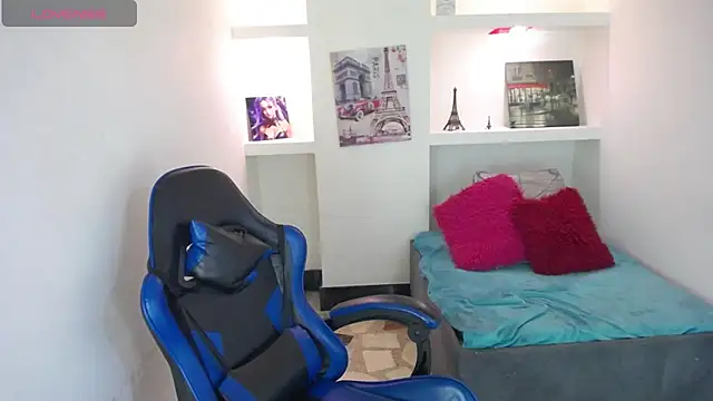 Catalehia Milk online show from 11/08/25, 07:28