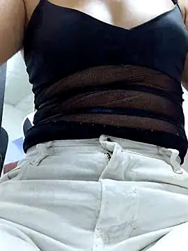 Catalehia Milk online show from 11/28/25, 08:20